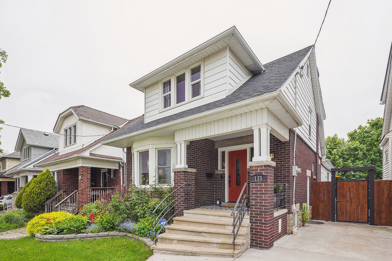135 Edgemont Street South, The Delta, Hamilton